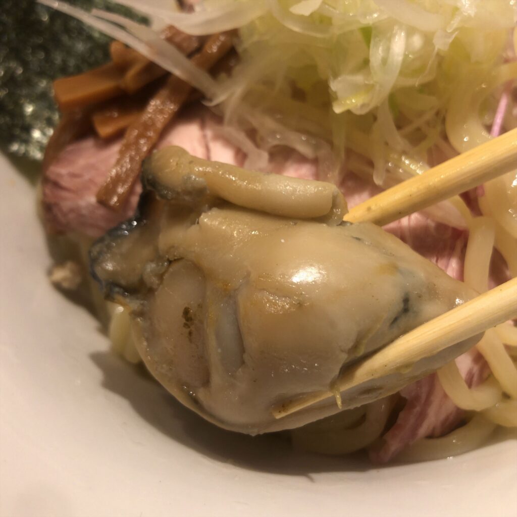 肉厚な牡蠣