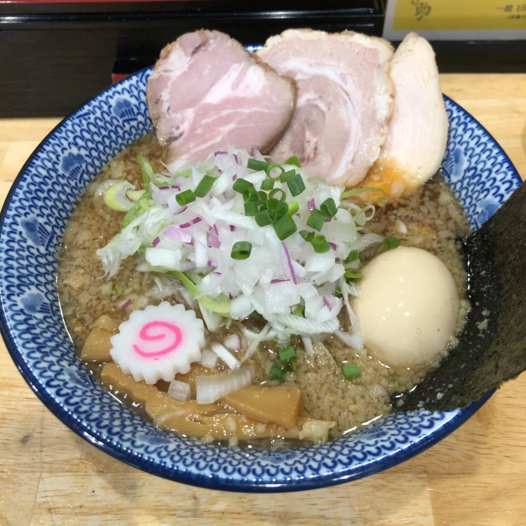 特製にぼ助らーめん全体